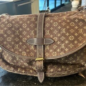 LV Saumur mini linn 25